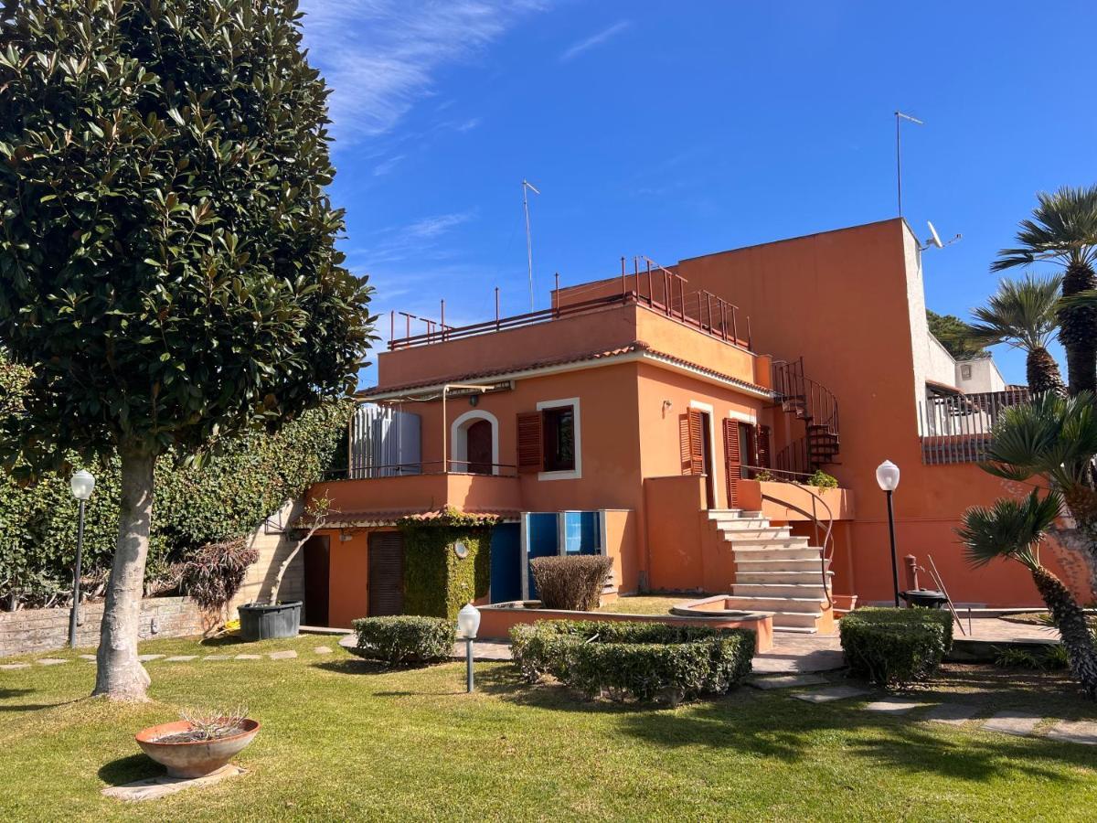 Palazzo Moresco Santa Marinella Extérieur photo