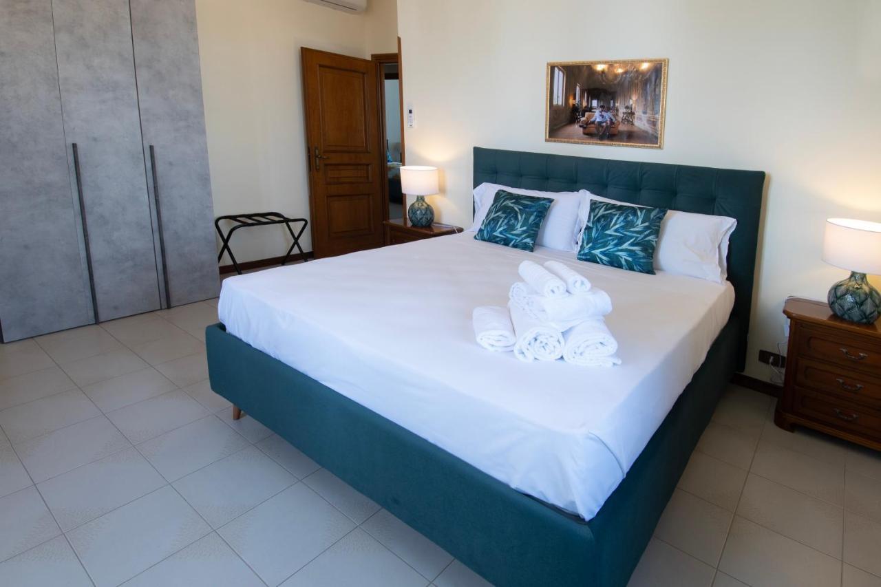 Palazzo Moresco Santa Marinella Extérieur photo