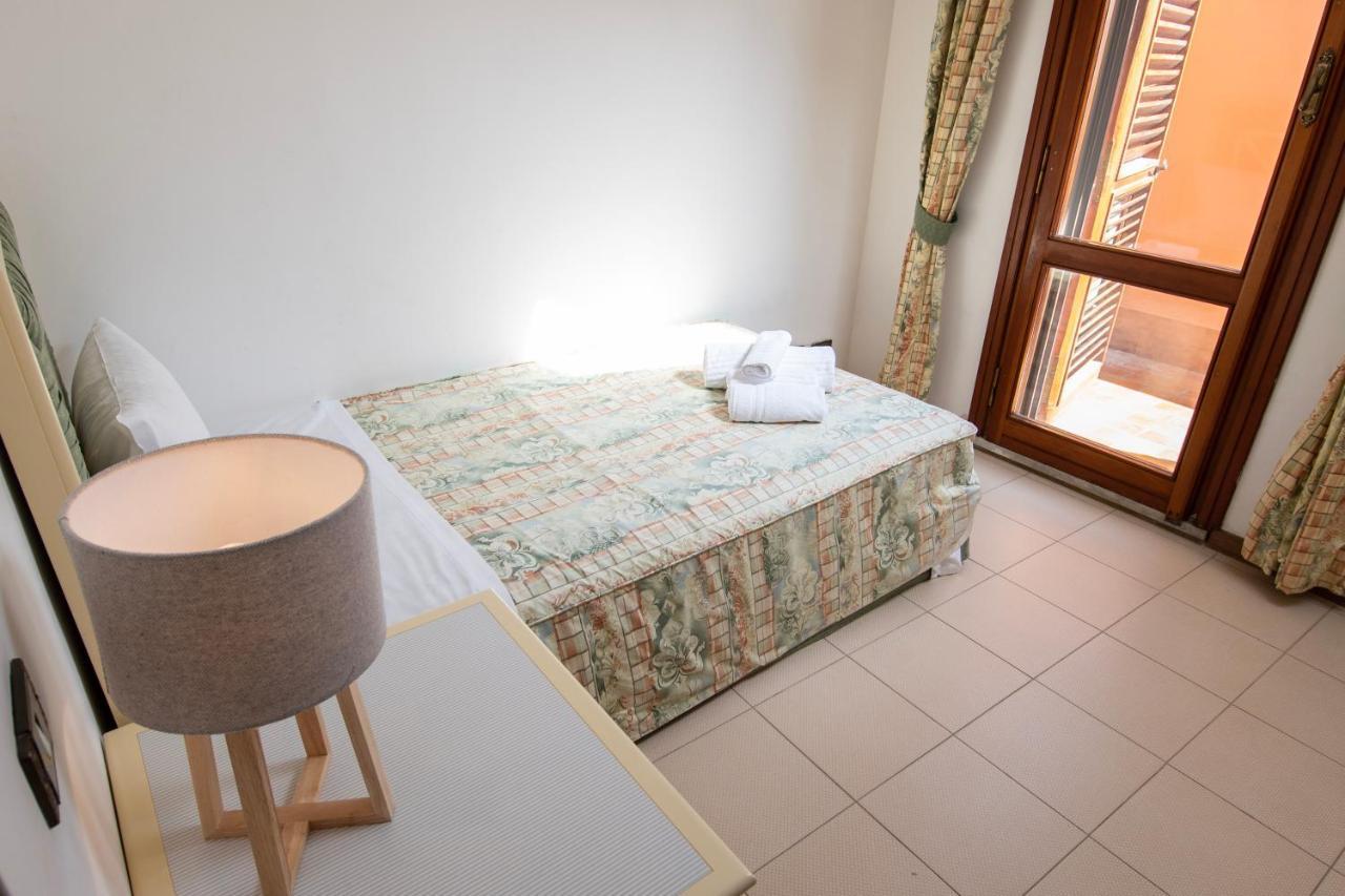 Palazzo Moresco Santa Marinella Extérieur photo